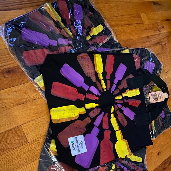 Tote - Picture 5 of 6